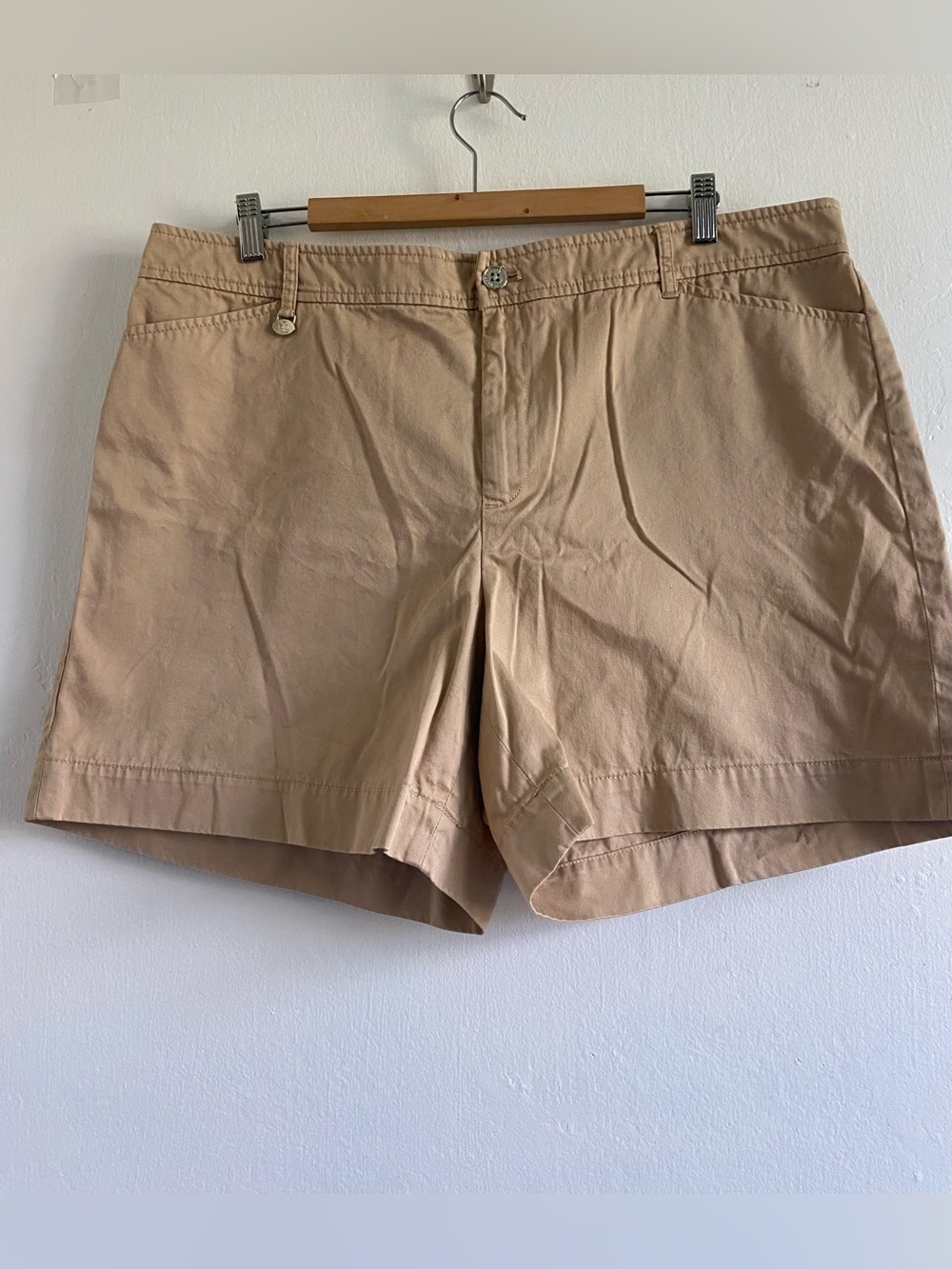 NWOT Lauren Ralph lauren Khaki Shorts Size 16 Classic Preppy